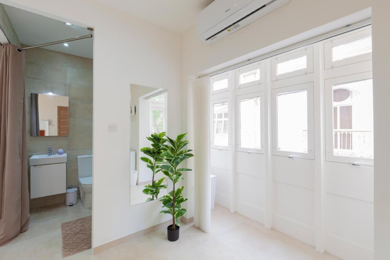 Fl56 - New 3Storey House - Private Entrance & Roof إيل فورجانا المظهر الخارجي الصورة